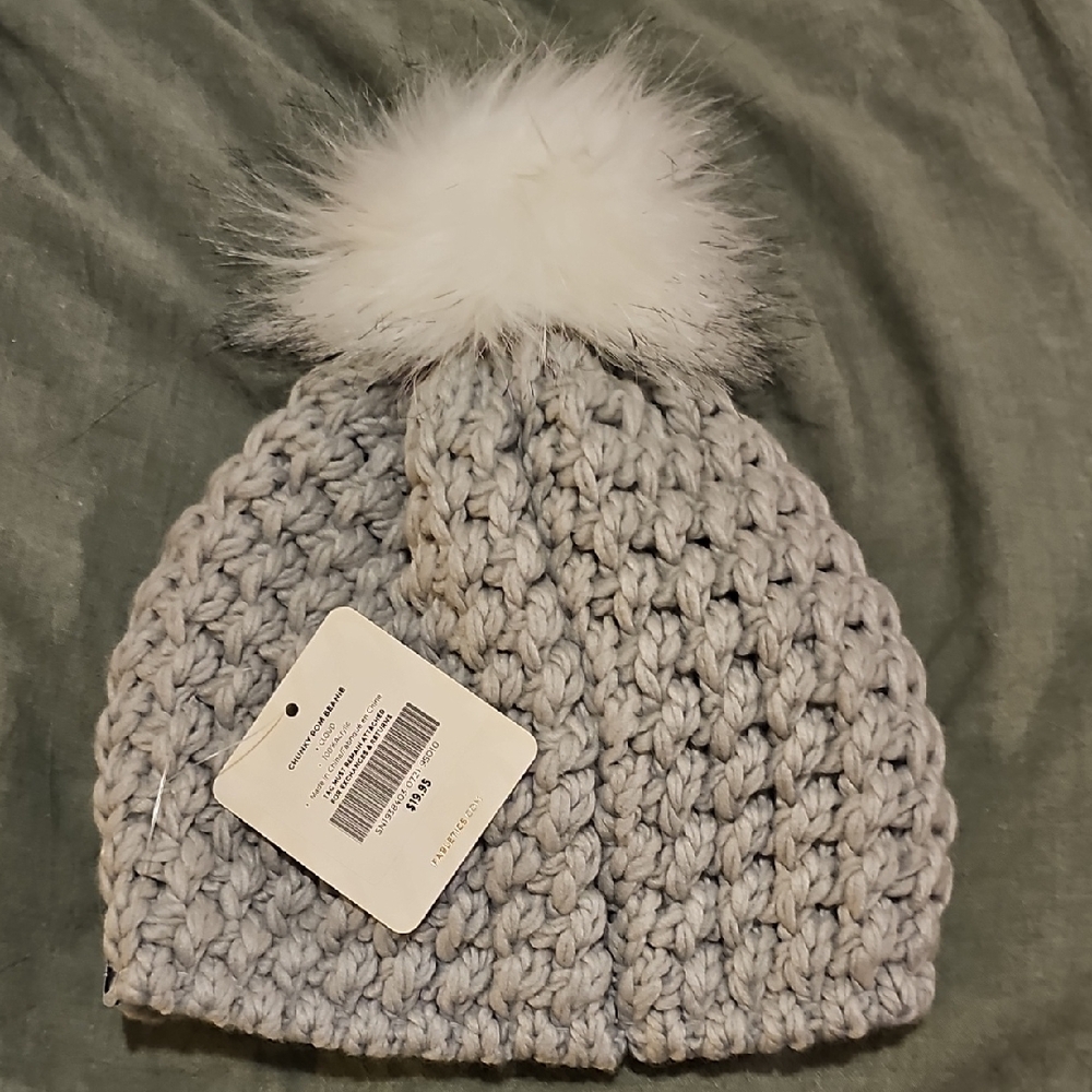 Fabletics Chunky Knit Beanie with Pom Pom